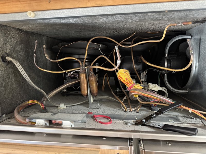 Sub-Zero sealed system service